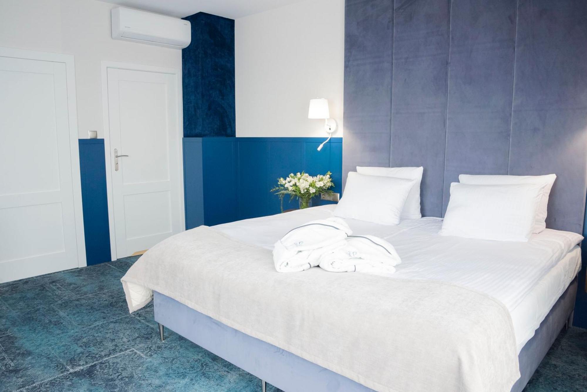 Hotel Szafir Jastrzębia Góra Buitenkant foto