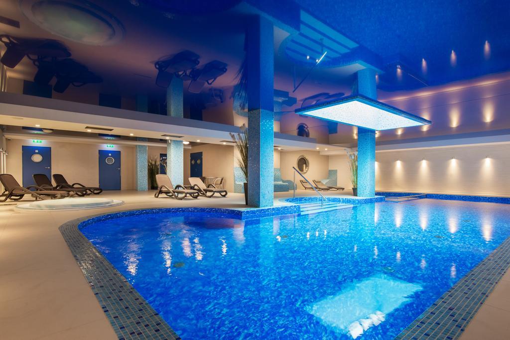 Hotel Szafir Jastrzębia Góra Buitenkant foto