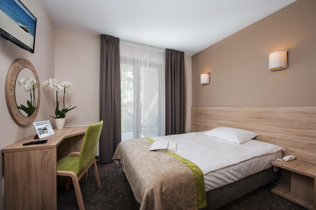 Hotel Szafir Jastrzębia Góra Buitenkant foto