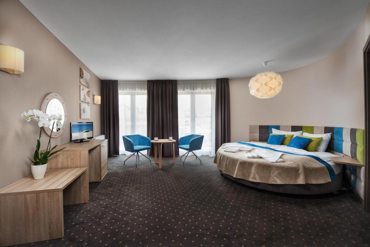 Hotel Szafir Jastrzębia Góra Buitenkant foto